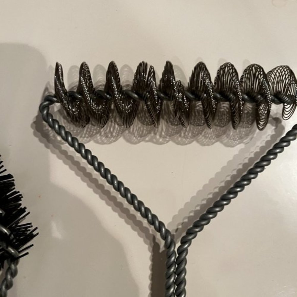 Grill Brushes - One Nylon and One‎ Coiled (New from Our Table) - Picture 5 of 9